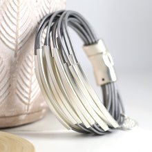 Load image into Gallery viewer, Bars bracelet silver
