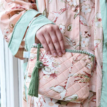 Load image into Gallery viewer, Small wash bag peach blossom
