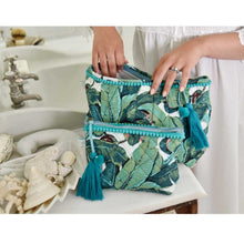 Load image into Gallery viewer, Large wash bag Tropical leaf
